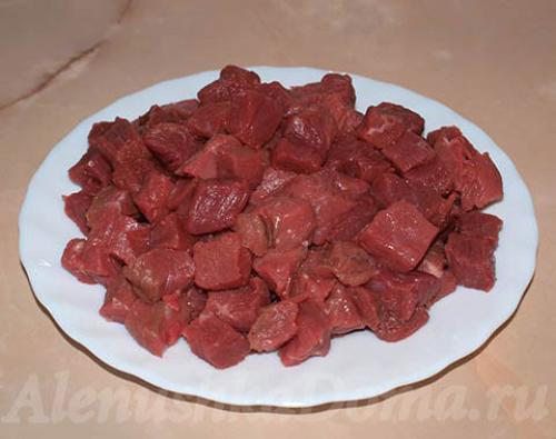 Гуляш из говядины, как в садике. Гуляш из говядины с подливкой (как в детском саду)