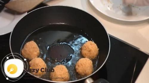 С чем едят рисовые биточки. Пошаговое приготовление