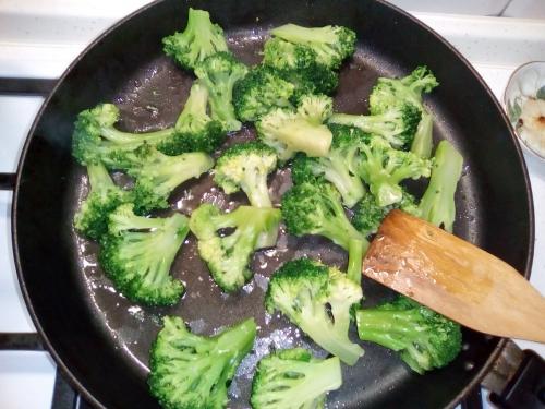 Запеканка из тунца и брокколи. Запеканка из брокколи - необычно и вкусно