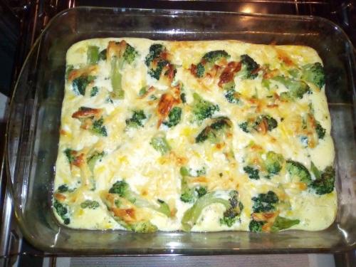 Запеканка из тунца и брокколи. Запеканка из брокколи - необычно и вкусно