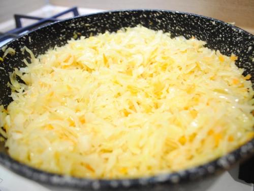 Вареники со свежей капустой. 5 вкусных рецептов приготовления вареников с капустой в закладки 12