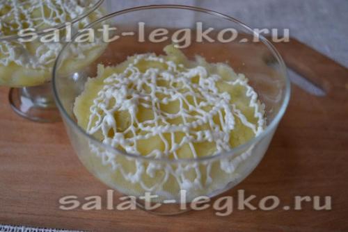 Салат с болгарским перцем и ветчиной и грибами. Салат с ветчиной, грибами и сыром 02