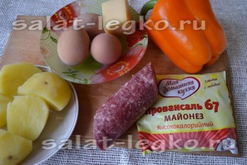 Салат с болгарским перцем и ветчиной и грибами. Салат с ветчиной, грибами и сыром 01