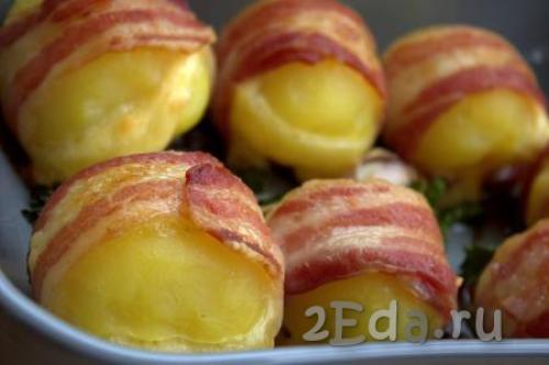 Картошка в мундире с беконом в духовке. Ну очень вкусная картошка-гармошка с беконом и сыром в духовке 21 Картошка в мундире с беконом в духовке. Ну очень вкусная картошка-гармошка с беконом и сыром в духовке 21