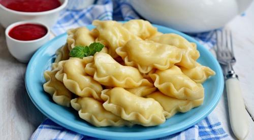 Тесто для вареников. Самые вкусные вареники! Тесто + 5 вариантов начинки и секреты приготовления