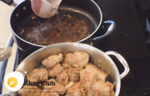 Свинина тушеная крупными кусками. Пошаговое приготовление