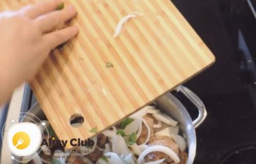 Свинина тушеная крупными кусками. Пошаговое приготовление