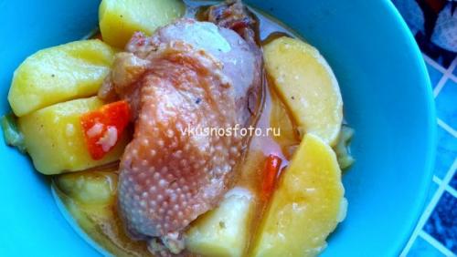 Запеченный петух с картошкой в рукаве. Петух с картошкой