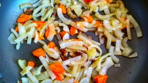 Запеченный петух с картошкой в рукаве. Петух с картошкой