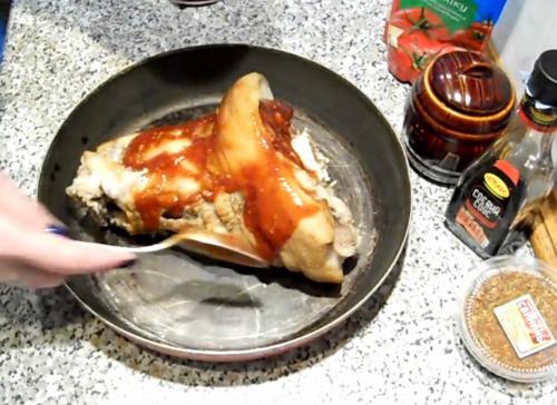 Рулька с чесноком в духовке. Рецепт свиной рульки запеченной в духовке в фольге