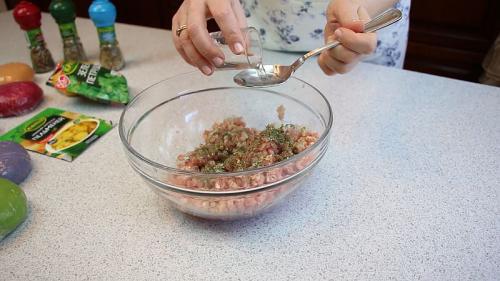 Как придать зеленым пельменям яркий цвет и аромат. Описание