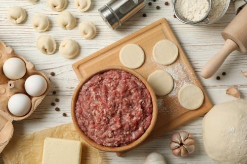 Как сделать начинку для пельменей более сочной и ароматной. 20 самых вкусных начинок для пельменей