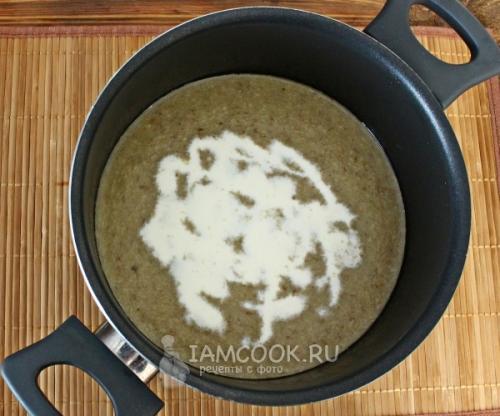 Вкусный и полезный суп из белых и польских грибов с курицей и сливками 06