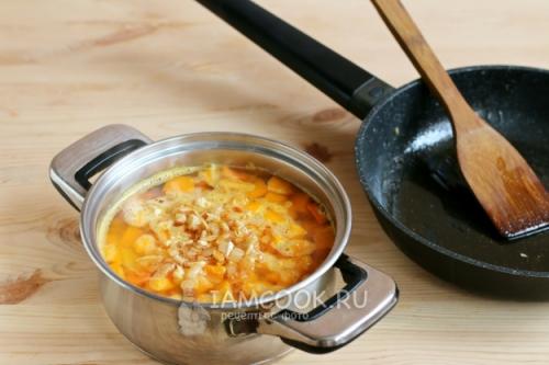 Вкус Польши: рецепт супа из грибов с кускусом и тыквой 19 Вкус Польши: рецепт супа из грибов с кускусом и тыквой 19