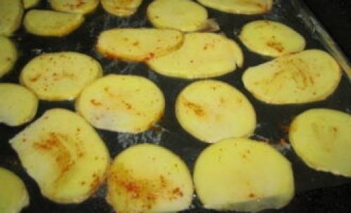 Как сделать хрустящие картофельные чипсы дома. Картофельные чипсы в домашних условиях