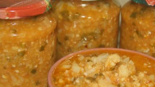 Цветная капуста с перцем на зиму. Деликатесный салат из цветной капусты с помидорами и болгарским перцем — самый вкусный рецепт