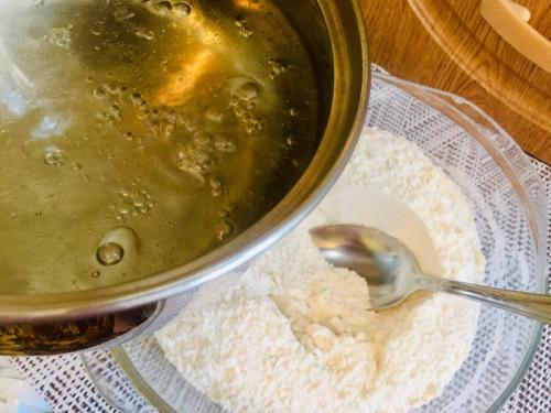 Постное заварное тесто для пирожков в духовке. Опарное дрожжевое тесто на воде для пирожков 06 Постное заварное тесто для пирожков в духовке. Опарное дрожжевое тесто на воде для пирожков 06