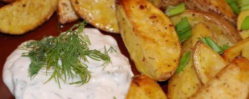 Как сделать картошку с чесноком и приправой более хрустящей. Картофель с хрустящей корочкой и чесночным соусом