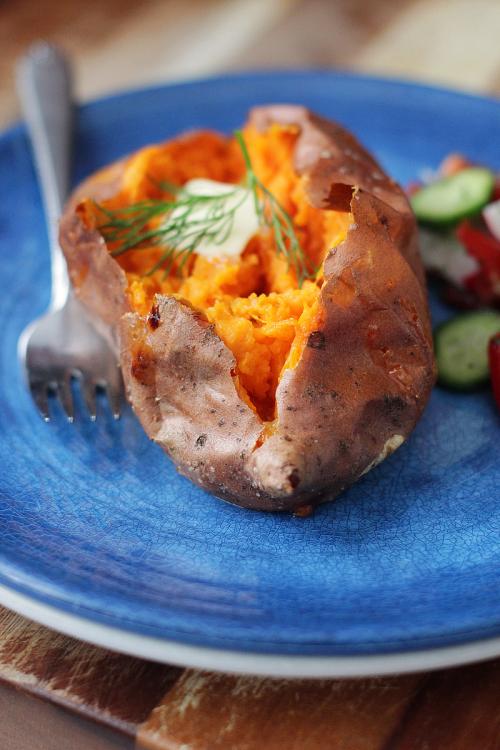 Как проверить готовность картофеля в пергаменте. Печёный картофель (Baked Potato)