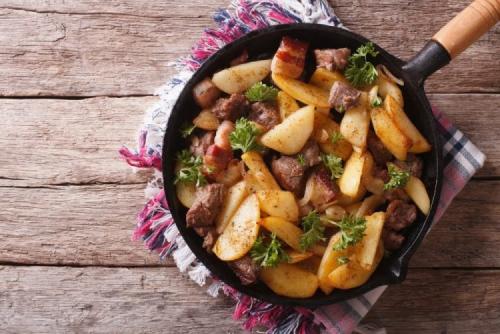 Можно ли приготовить картофель дольками без масла. 12 легких рецептов картошки по-деревенски на сковороде