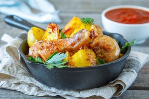 Какие специи лучше всего подходят для картофеля и курицы в Духовке. Как приготовить курицу с картошкой в духовке: 15 самых вкусных рецептов