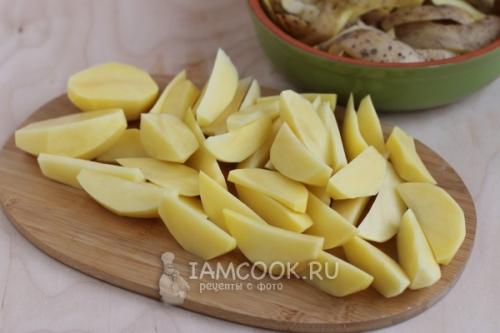 Картошка дольками по-деревенски в духовке: простой и вкусный рецепт 12 Картошка дольками по-деревенски в духовке: простой и вкусный рецепт 12