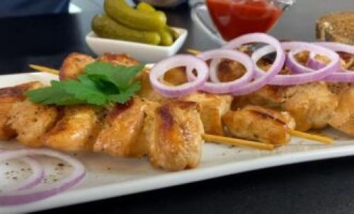 Шашлык на сковороде с соевым соусом. Куриный шашлык на сковороде на шпажках с соевым соусом