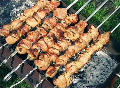 Шашлык в кефире на ночь.