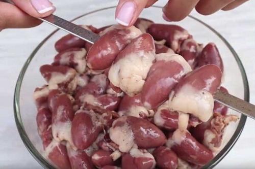 Шашлык из куриных сердечек в духовке на шпажках. Шашлык из куриных сердечек на мангале — самый вкусный маринад
