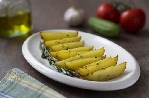 Картофель с розмарином запеченный в пергамент.  Как приготовить картофель с розмарином и чесноком — рецепт запеченной в духовке картошки с пошаговыми фото