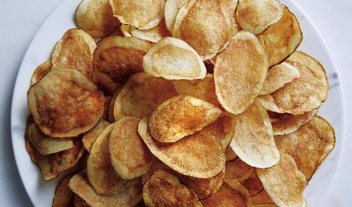 Как правильно хранить домашние картофельные чипсы, чтобы они оставались хрустящими. Как правильно хранить картофельные чипсы?