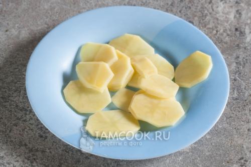 Хрустящие картофельные чипсы в духовке: простой рецепт с пергаментом 17 Хрустящие картофельные чипсы в духовке: простой рецепт с пергаментом 17