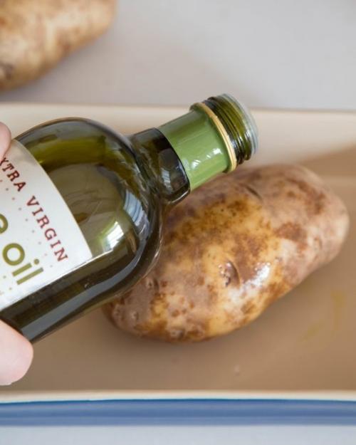 Возможно ли приготовить картофель в микроволновой печи вместо духовки. Картофель, запеченный в микроволновке