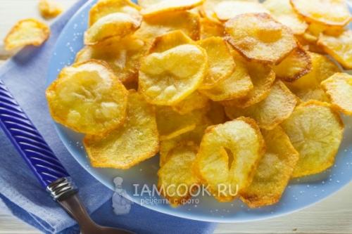 Хрустящие картофельные чипсы в духовке: простой рецепт с пергаментом 23 Хрустящие картофельные чипсы в духовке: простой рецепт с пергаментом 23