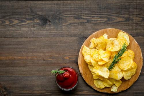 Как предотвратить подгорание картофельных чипсов в духовке. Как приготовить чипсы из печи в домашних условиях