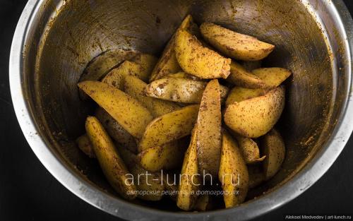 Как долго нужно запекать картофель дольками в духовке. Картофель по-деревенски