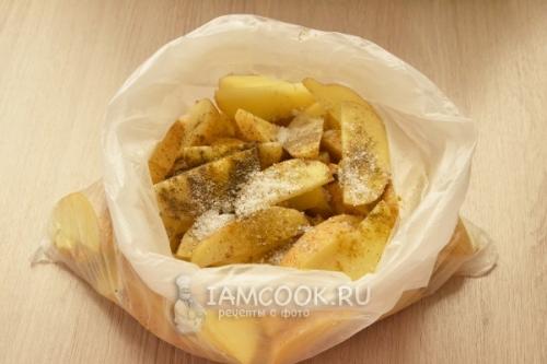 Легко и полезно: картошка дольками на пергаменте в духовке 24 Легко и полезно: картошка дольками на пергаменте в духовке 24