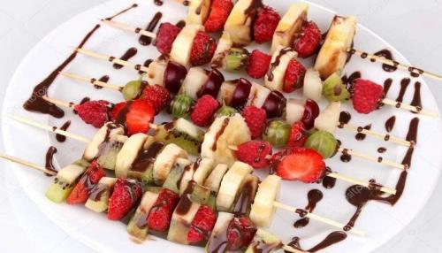 Фруктовые шпажки на Новый год. Канапе из фруктов на шпажках для фуршета — самые простые рецепты с фотографиями