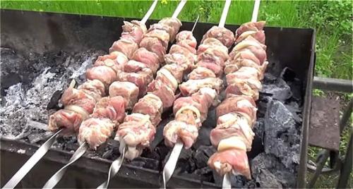 Шашлык на сковороде с уксусом. Советский рецепт шашлыка из свинины с уксусом и луком