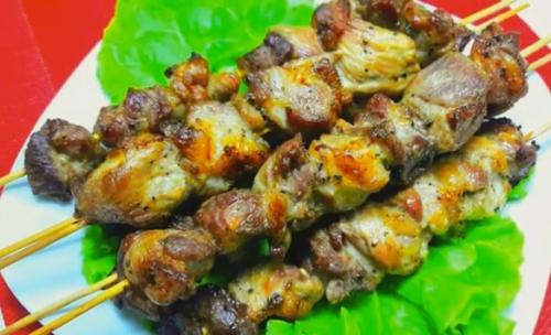 Шашлык в духовке на шпажках из свинины. Шашлык из свинины на шпажках в духовке — домашний рецепт приготовления