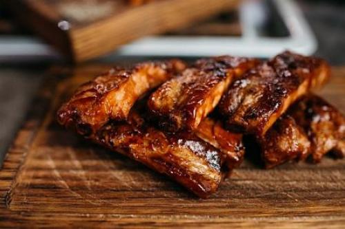 Шашлык на шпажках в духовке. Шашлыки в духовке на шпажках: 10 отличных рецептов