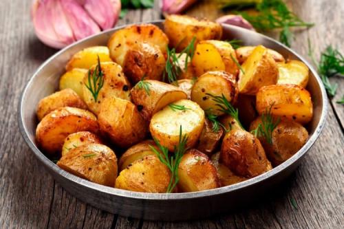 Можно ли приготовить картофель дольками без масла. 12 легких рецептов картошки по-деревенски на сковороде