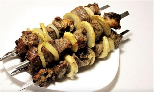 Как приготовить вкусный шашлык в духовке. Как приготовить в духовке самый вкусный шашлык из свинины с уксусом? 05