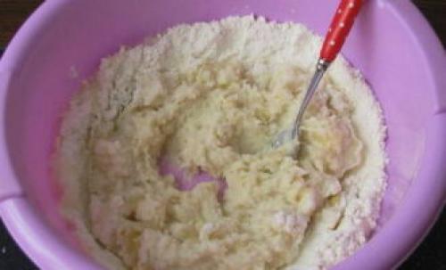 Какие ингредиенты необходимы для приготовления теста на кипятке. Заварное тесто для пельменей