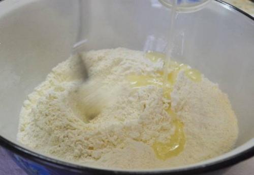 Какие ингредиенты необходимы для приготовления теста на кипятке. Заварное тесто для пельменей