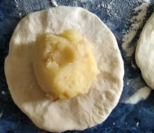 Какие добавки можно использовать для улучшения вкуса теста на кипятке. Заварное дрожжевое тесто на кипятке