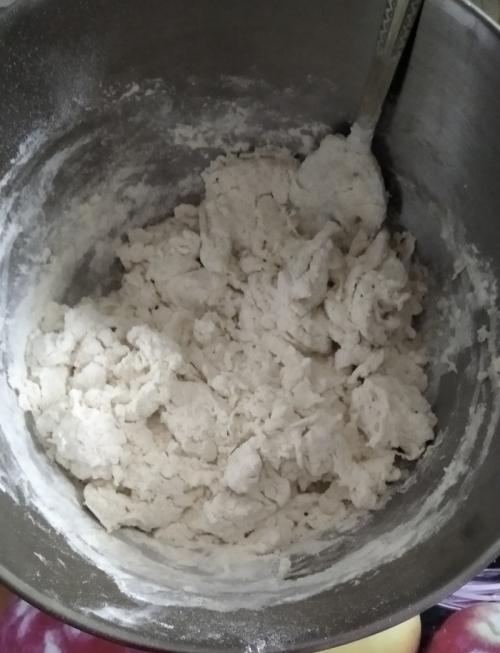 Какие добавки можно использовать для улучшения вкуса теста на кипятке. Заварное дрожжевое тесто на кипятке