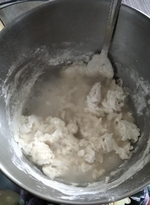 Какие добавки можно использовать для улучшения вкуса теста на кипятке. Заварное дрожжевое тесто на кипятке