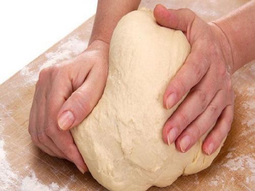 Какое количество воды необходимо для идеального теста, чтобы оно было эластичным и не рвалось. Идеальное тесто для мантов —, как завести тесто на манты, чтобы они получились мягкие и не рвались при варке?