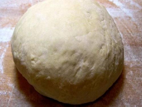 Какое количество воды необходимо для идеального теста, чтобы оно было эластичным и не рвалось. Идеальное тесто для мантов —, как завести тесто на манты, чтобы они получились мягкие и не рвались при варке?